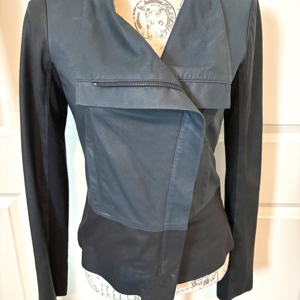 Beautiful Vince Navy and Black Asymmetrical ColorBlock Leather Jacket Small